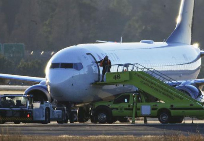 Lažne prijetnje bombom u avionima u SAD-u
