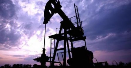 Evo zašto pada cijena nafte