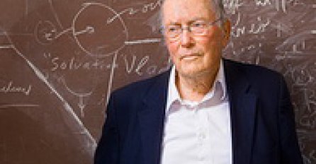 Preminuo Nobelovac Čarls Hard Tauns