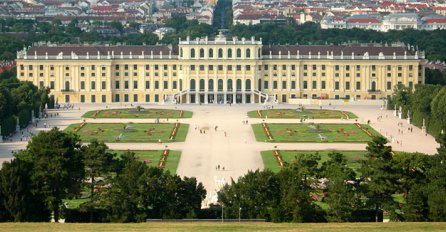 Dvorac Šenbrun posjetilo 3.2 miliona ljudi