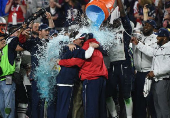 New England Patriotsi osvojili 49. Super Bowl