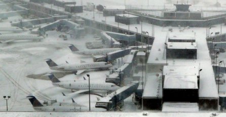 Snježna oluja u SAD-u: Otkazano oko 2.000 letova