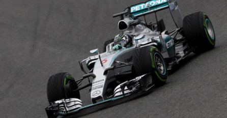 VN Austrije: Rosberg učinio prvenstvno interesantnim, žestok sudar obilježio utrku