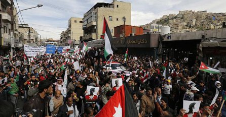 Jordan najavljuje: "Uništit ćemo ISIL!"