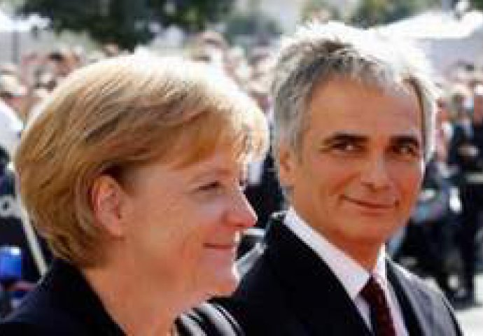 Austrijski kancelar kritikuje Angelu Merkel