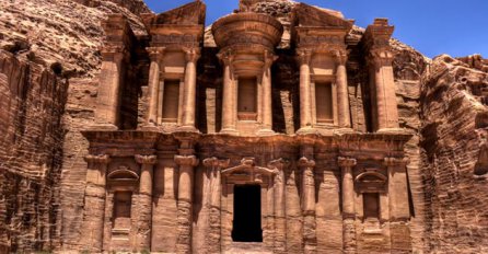 Sarkofag prastare civilizacije u Jordanu