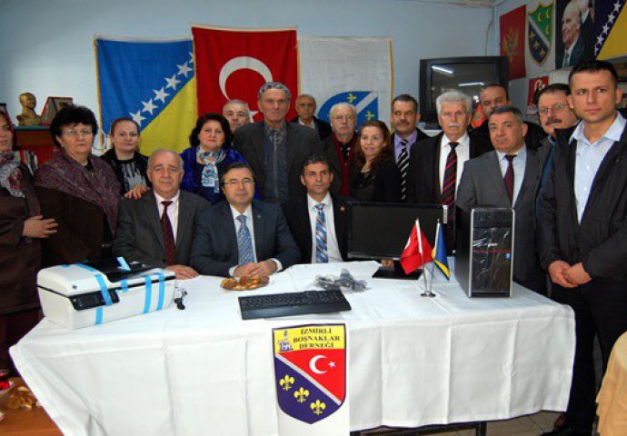 Bošnjaci iz Izmira šalju novu pomoć djeci iz potopljenih bh. gradova