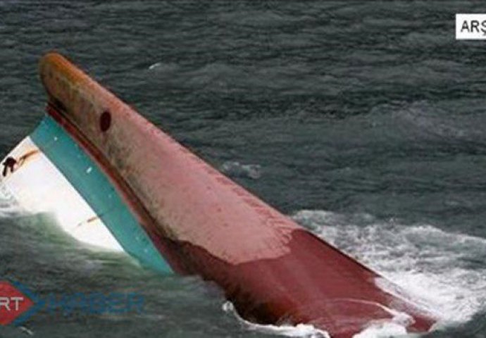 Najmanje 100 ljudi poginulo nakon potonuća brodice u Kongu