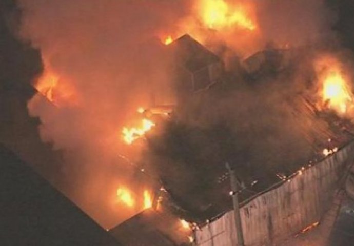 Zapaljena zgrada Islamskog centra u Houstonu