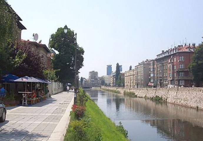 Muškarac izvršio samoubistvo u centru Sarajeva