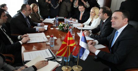 Makedonija i Srbija potpisale 7 bilateralnih sporazuma