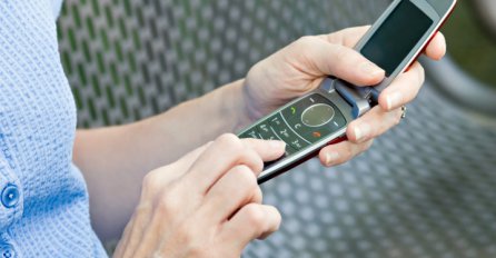 Preklopni telefoni su ponovo hit