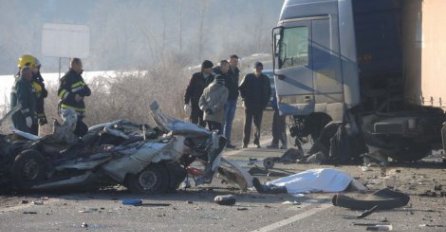 Stravična nesreća u Srbiji, dvije osobe poginule