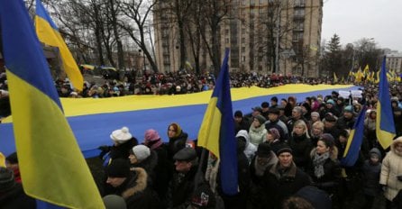 Marš dostojanstva na godišnjicu protesta