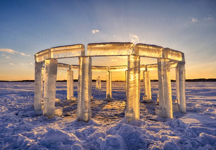 Spektakularna 'Icehenge' skulptura na zaleđenom jezeru