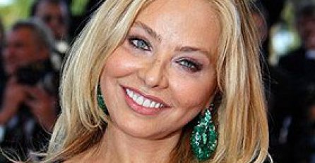 Ornella Muti glumila bolest da bi večerala sa Putinom