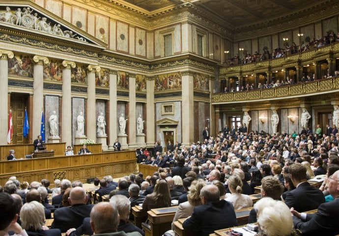 Austrija: Parlament glasa o nacrtu kontroverznog Zakona o islamu