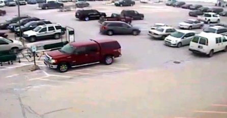 Najgora noćna mora svih vozača: Slupao 10 automobila izlazeći s parkinga