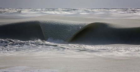Ledene kreacije neukrotive prirode