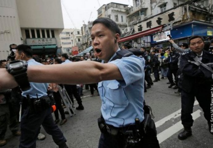 Sukobi i hapšenja na protestima u Hong Kongu