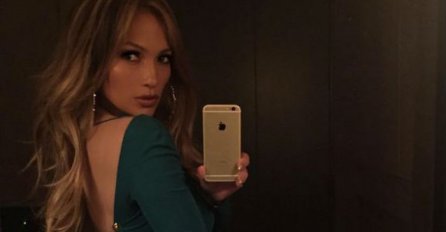 Jennifer Lopez bez gaćica: Latino diva provocira u novoj haljini!