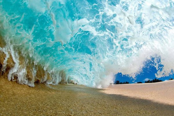 wave
