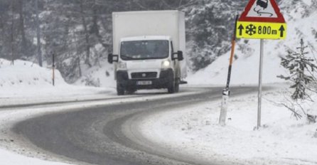Deblokiran put Žepče-Nemila, sniježni nanosi otežavaju odvijanje saobraćaja širom BiH