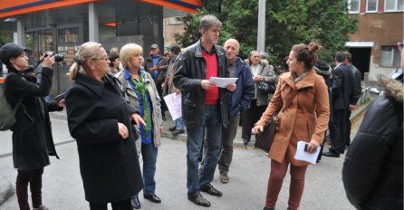 Sarajevo: Radnici i policija pokušali ući u direkciju "Feroelektra"
