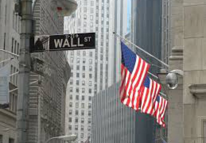 Wall Street bezobzirno krade od miliona marljivih radnika Amerikanaca!
