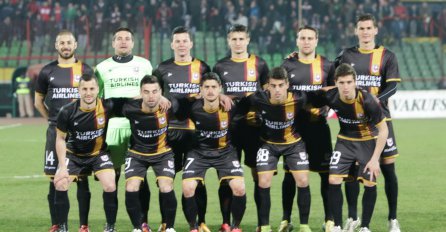 Razočarenje na Koševu: Sarajevo napadalo, Borac slavio uz sudijsku pomoć