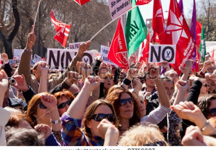 Na hiljade ljudi na protestima protiv abortusa