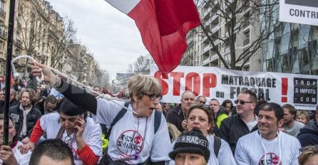 U Parizu održani protesti protiv islamofobije