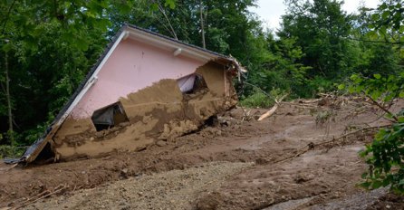 Alarmantna situacija u Brčkom: Dva miliona kubika zemlje prijeti da zbriše kompletno selo