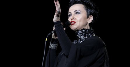 Amira Medunjanin u prepunom Sava centru održala novi koncert za pamćenje