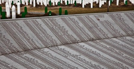 Blizu 50.000 ljudi dolazi na obilježavanje 20. godišnjice genocida