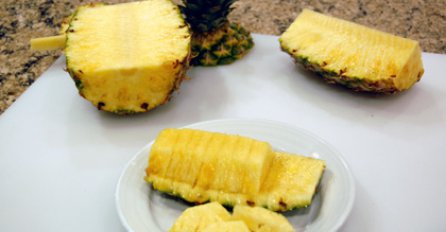 Kako isjeći ananas za 30 sekundi?