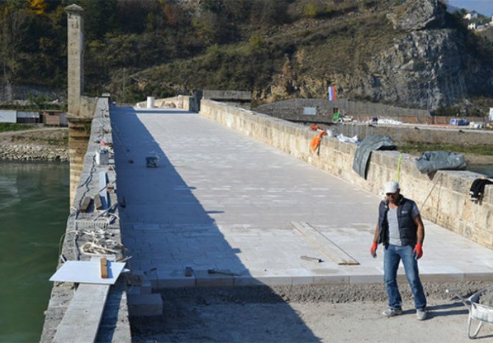 Ćuprija na Drini zasjat će u punom sjaju do kraja godine