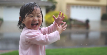VIDEO: Bebina prva kiša