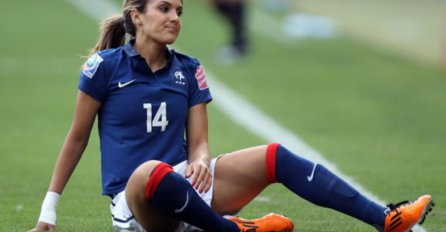 Možda žene bolje 'barataju' loptom od muškaraca!