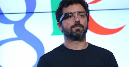Schmidt uvjerava: „Google Glass nije mrtav!“