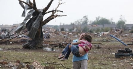 Snažan tornado pogodio Oklahomu, poginula jedna osoba