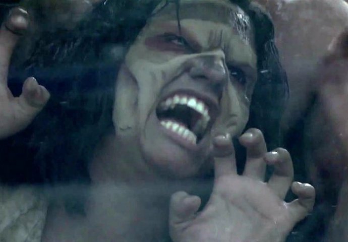 Prestravljene putnike u metrou napali zombiji