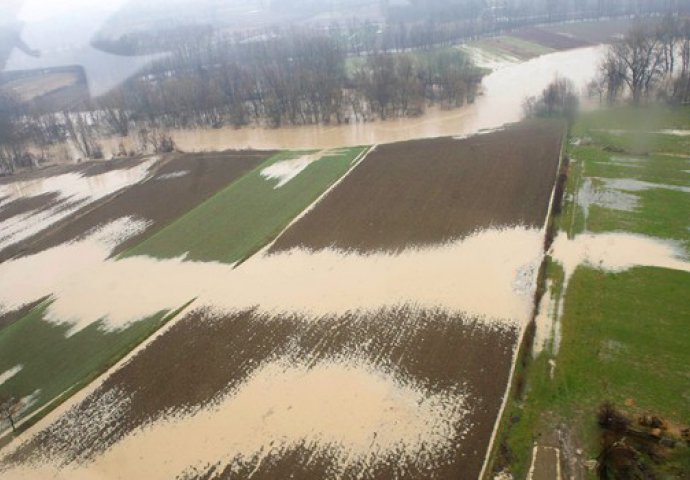 Srbija u strahu: Obilne padavine, rijeke rastu, prijete nove poplave