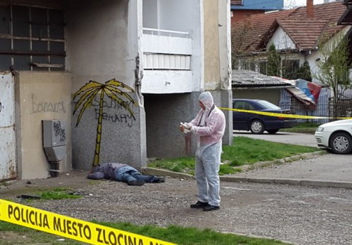 Pronađeno tijelo muškarca u centru grada, sumnja se na užasnu smrt