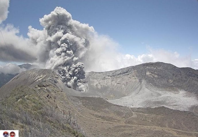 Erupcija vulkana: Užareno kamenje i pepeo zasuli glavni grad