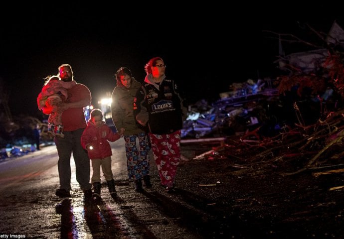 Tornado poharao središte Illinoisa