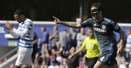 Chelsea učvrstio vodeću poziciju: Fabregas u finišu srušio QPR!