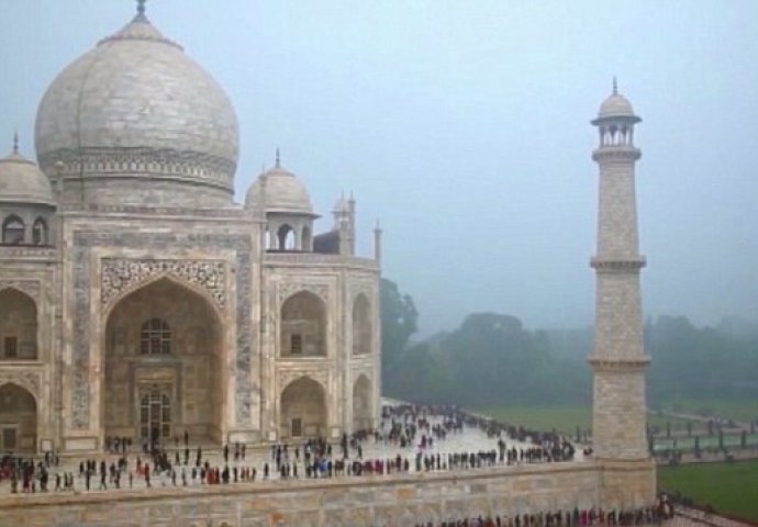 Obiđite Taj Mahal - veličanstvenu građevinu inspirisanu ljubavlju!