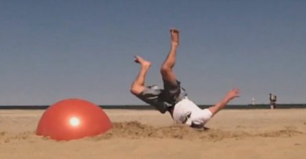 Oni su nasmijali 165 miliona ljudi: Vrhunske blamaže koje dovode do suza!