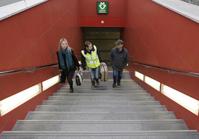 Na aerodromu u Pragu zaboravili budžet za pokretne stepenice